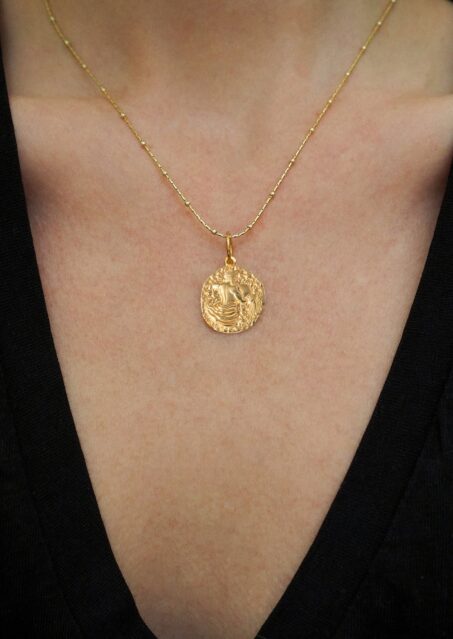 Aquarius Zodiac Kronus Chain