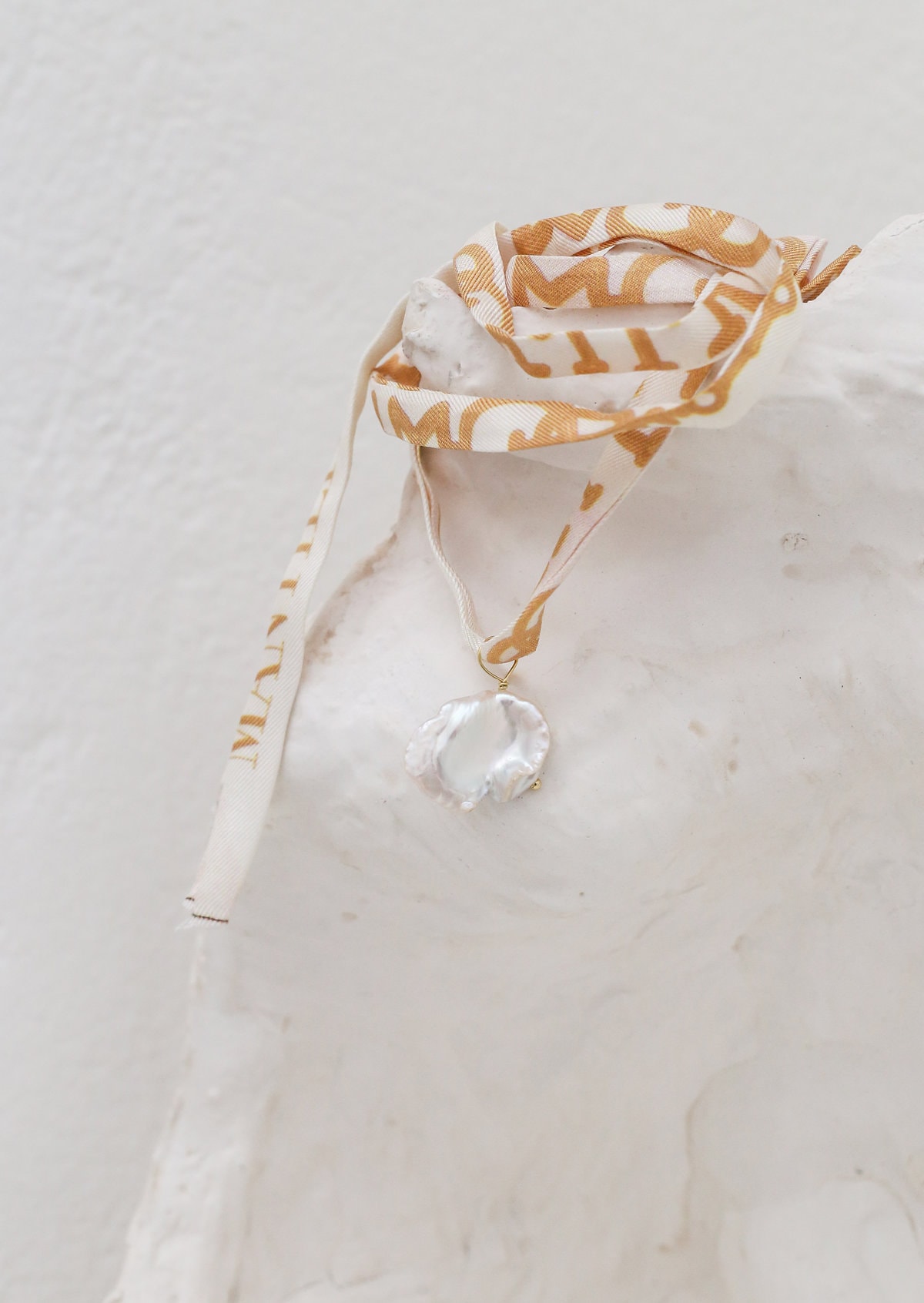 Fos Silk & Pearl