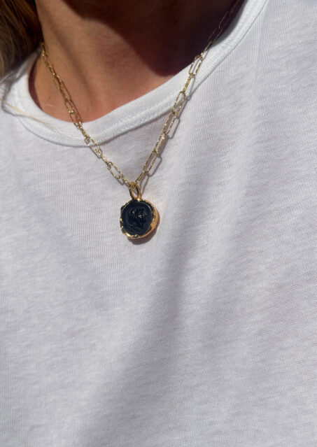 Athéna Cameo Onyx Diamond Cut Necklace