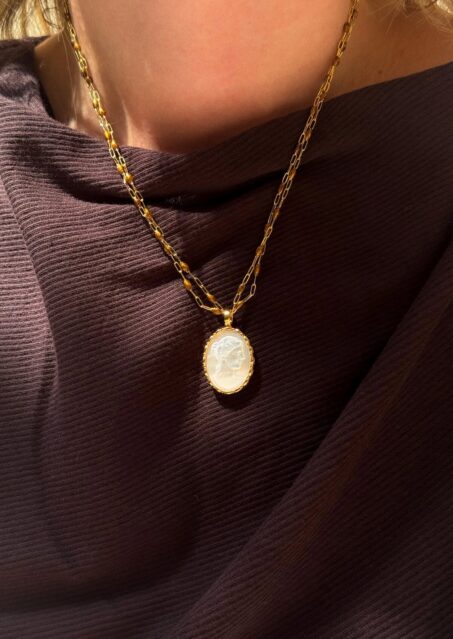 Ygieia Cameo Pearl Necklace Gold