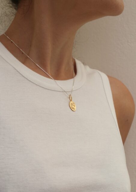 Ygieia Glossy Necklace