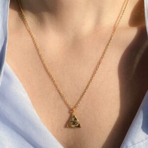 KRESSIDA SMALL PYRAMIS NECKLACE