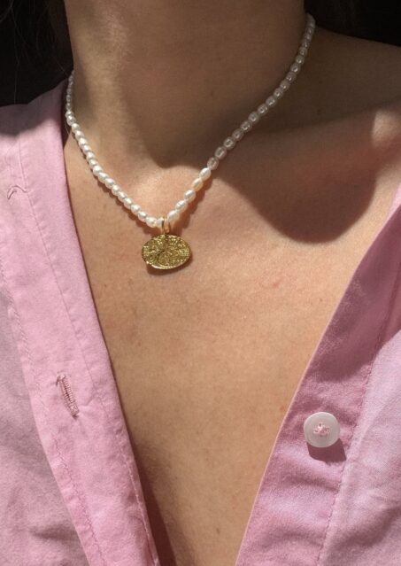 Minoas Sealstone Oval Pearl Necklace