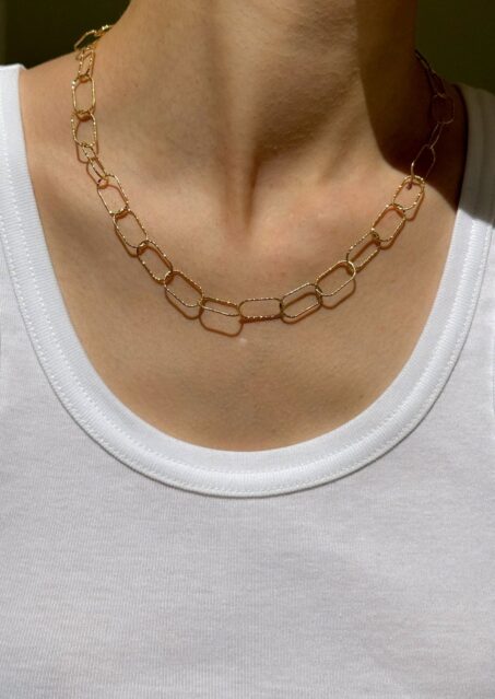Oval Statement Chain