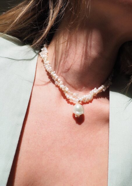 Twisted Flower Pearl Necklace